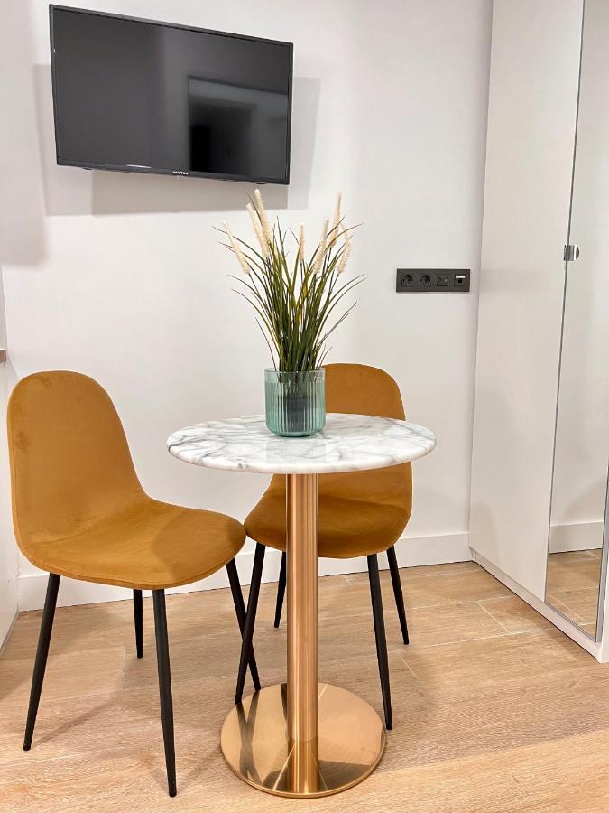 Crysoyle Apartment Barcelona Next To Camp Nou L'Hospitalet de Llobregat Exterior foto